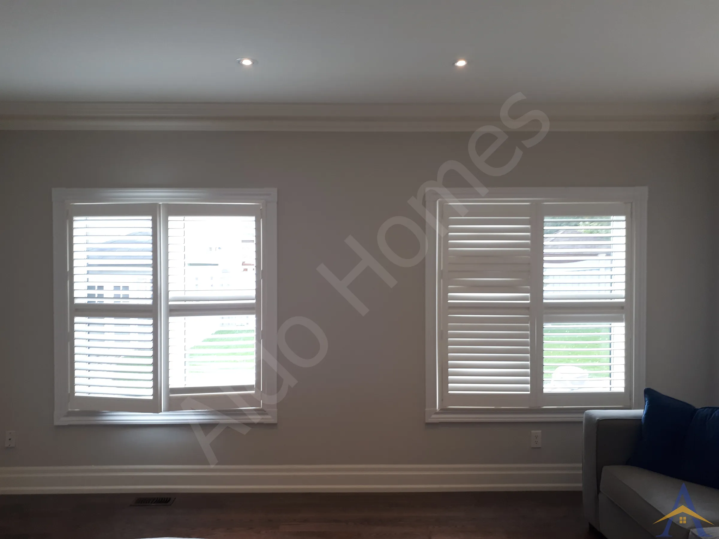 Exterior Walls - Green Manor, Woodbridge - Image 1