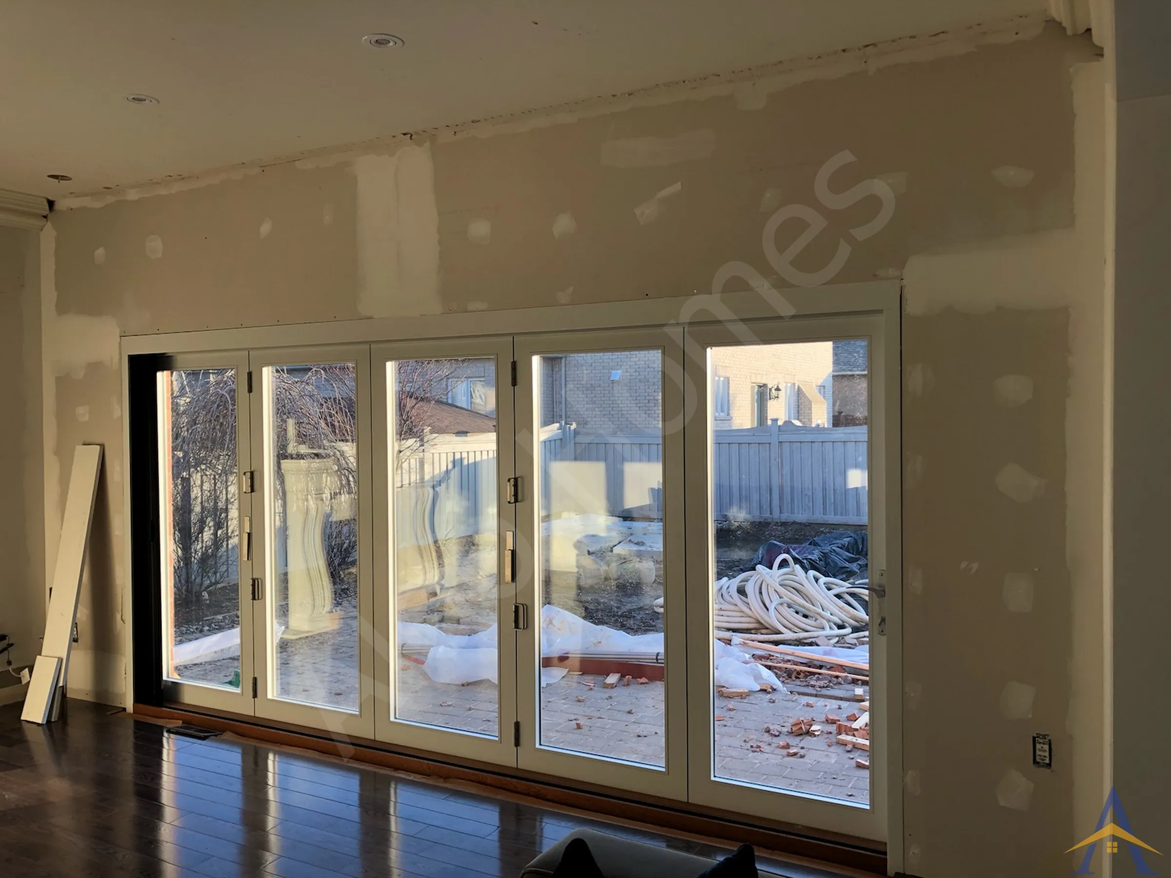 Exterior Walls - Green Manor, Woodbridge - Image 7