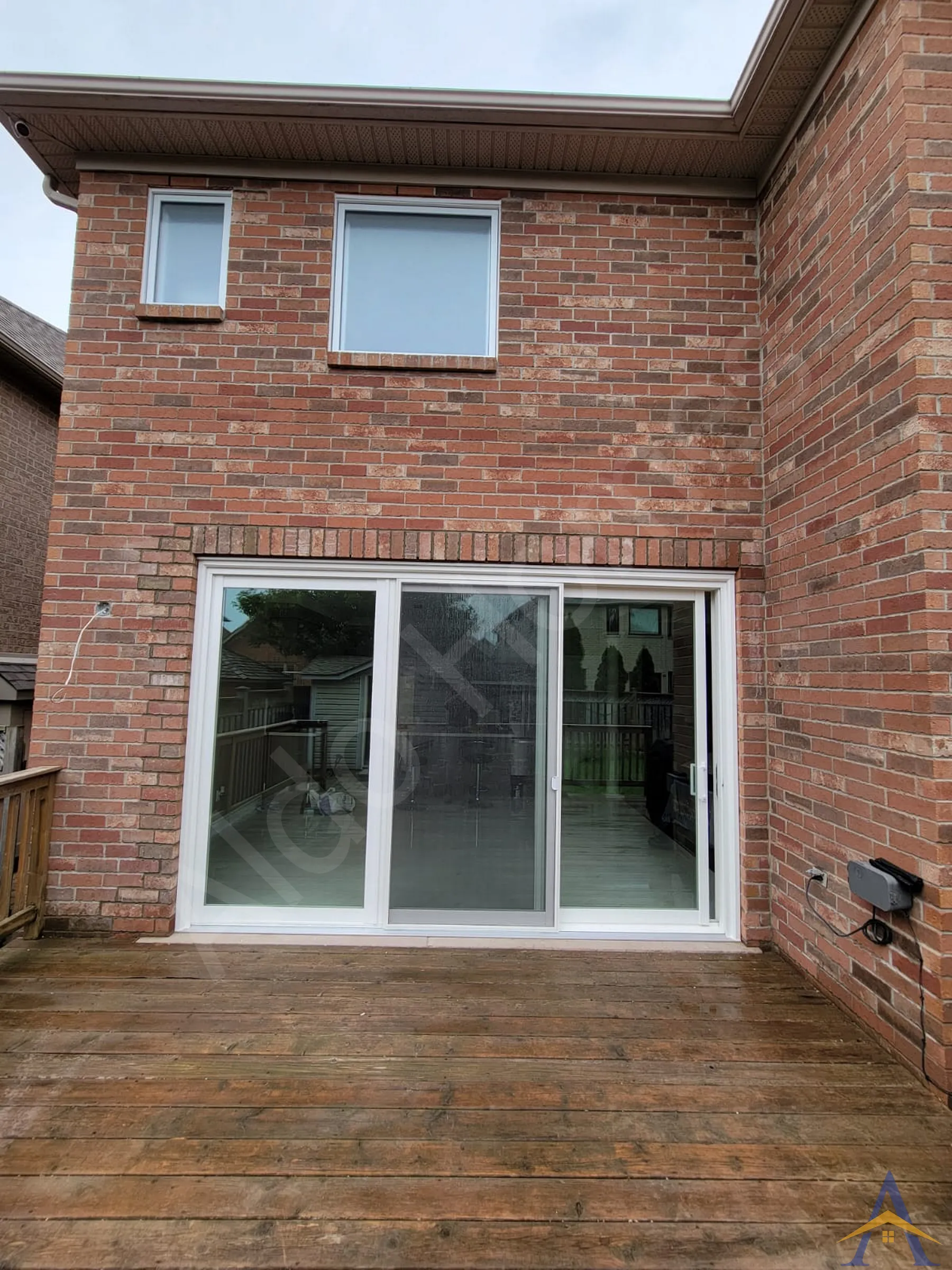 Exterior Walls - Tesla, Oakville - Image 2