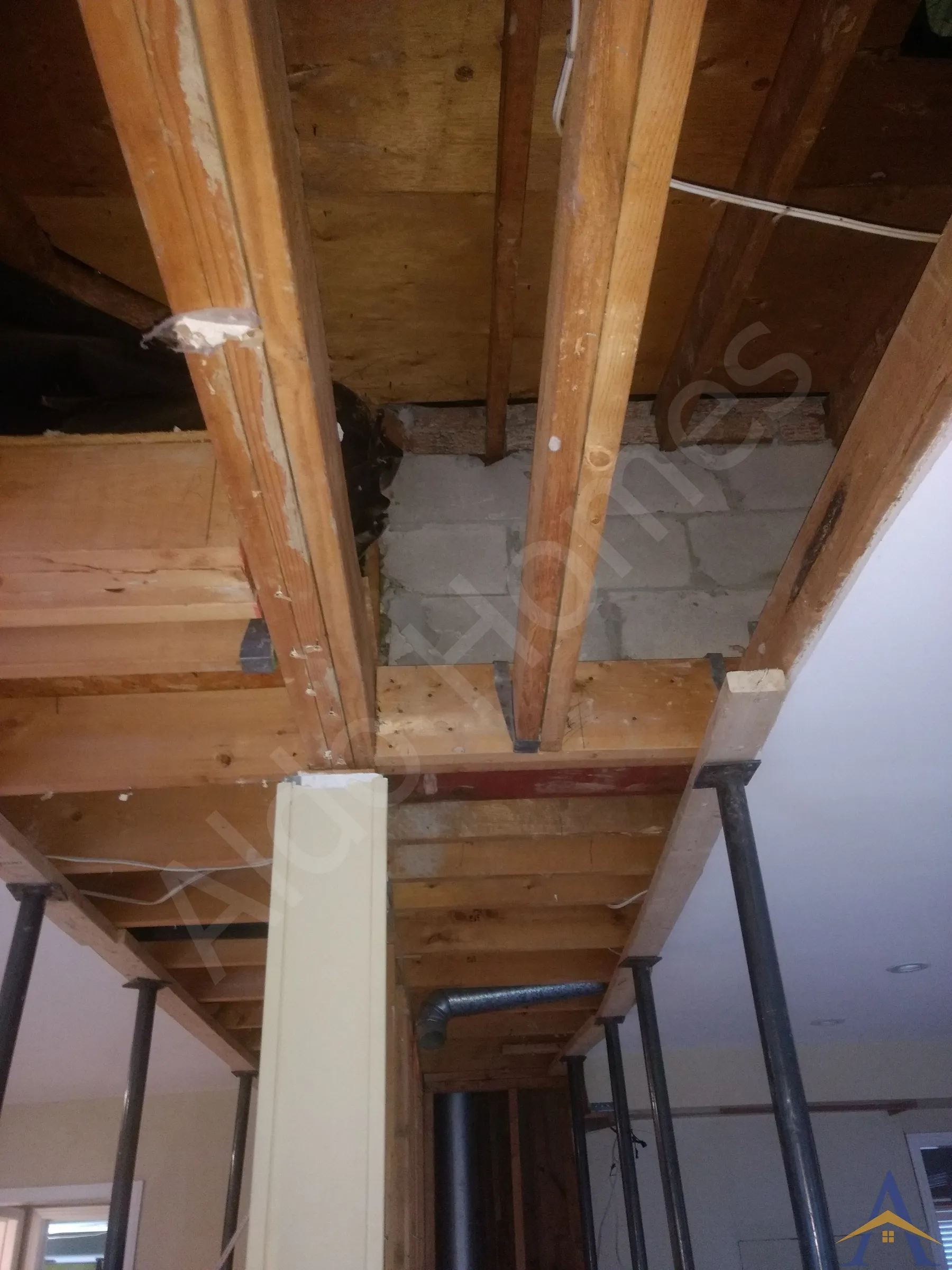 Load Bearing Wall Removal - Two Story - 10th Line W, Mississauga - Image 2