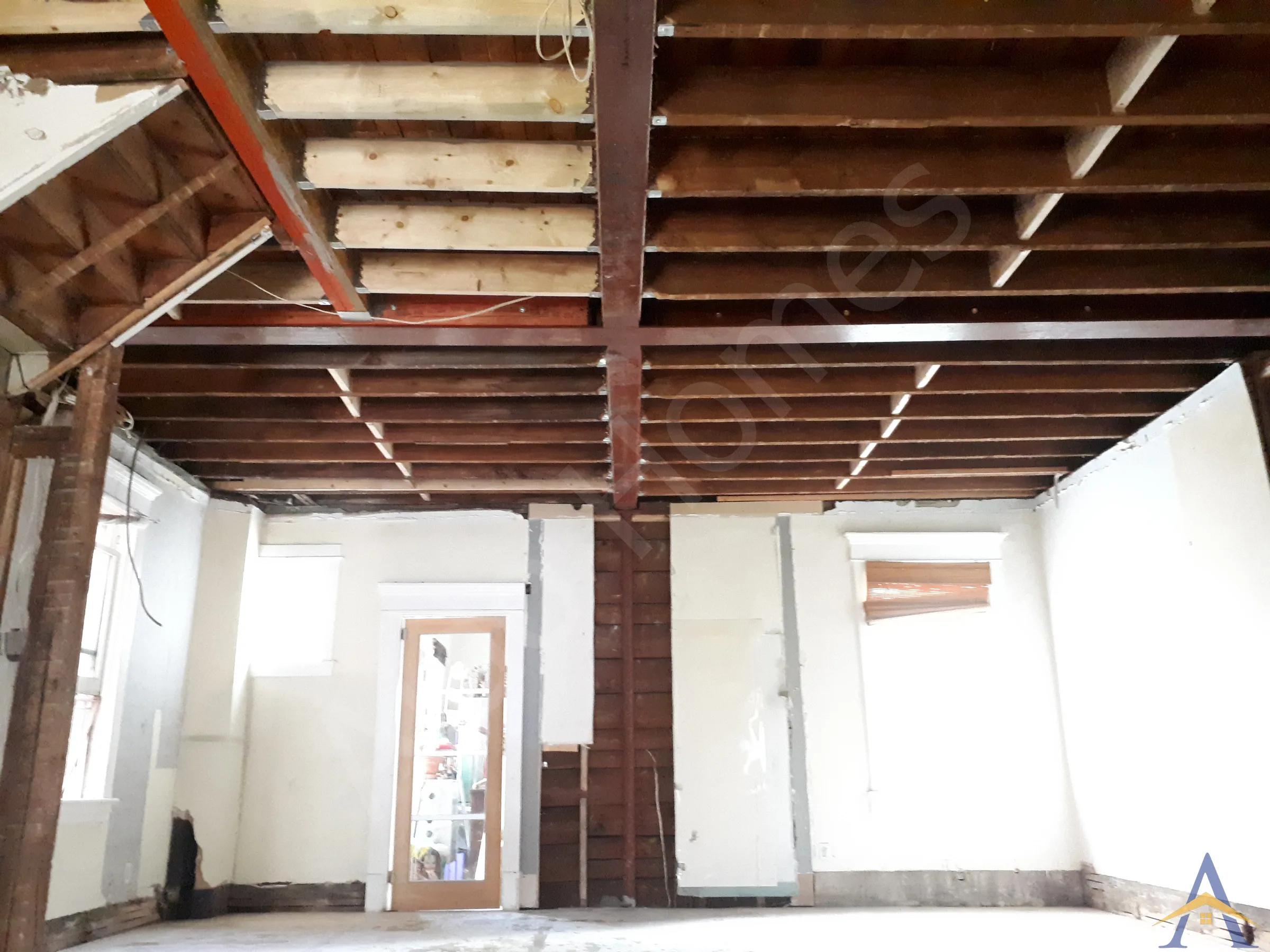 Load Bearing Wall Removal - Two Story - Dundas Street West, Toronto - Image 3