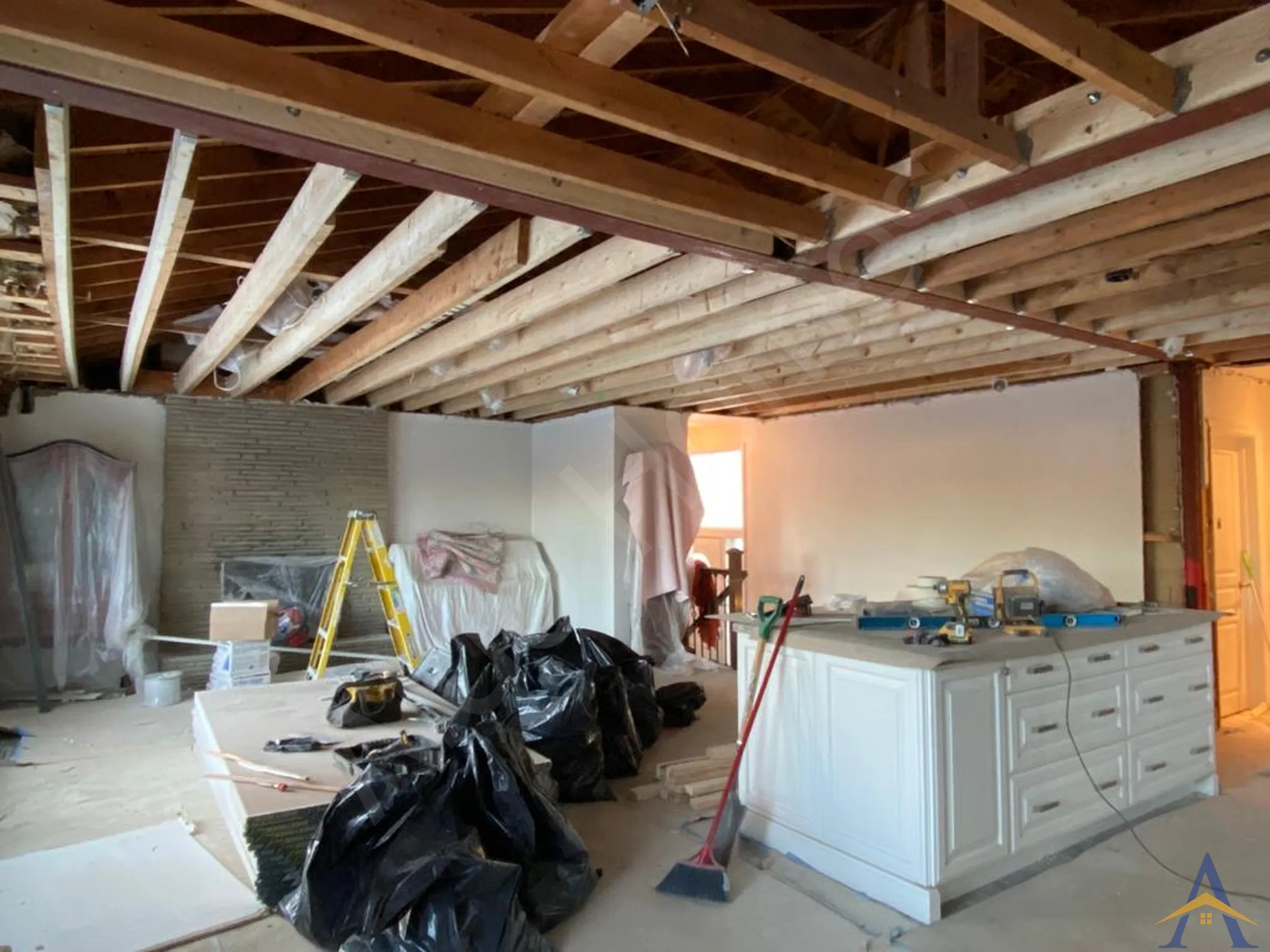 Load Bearing Wall Removal - Bungalow - Bathford Cr, North York - Image 10