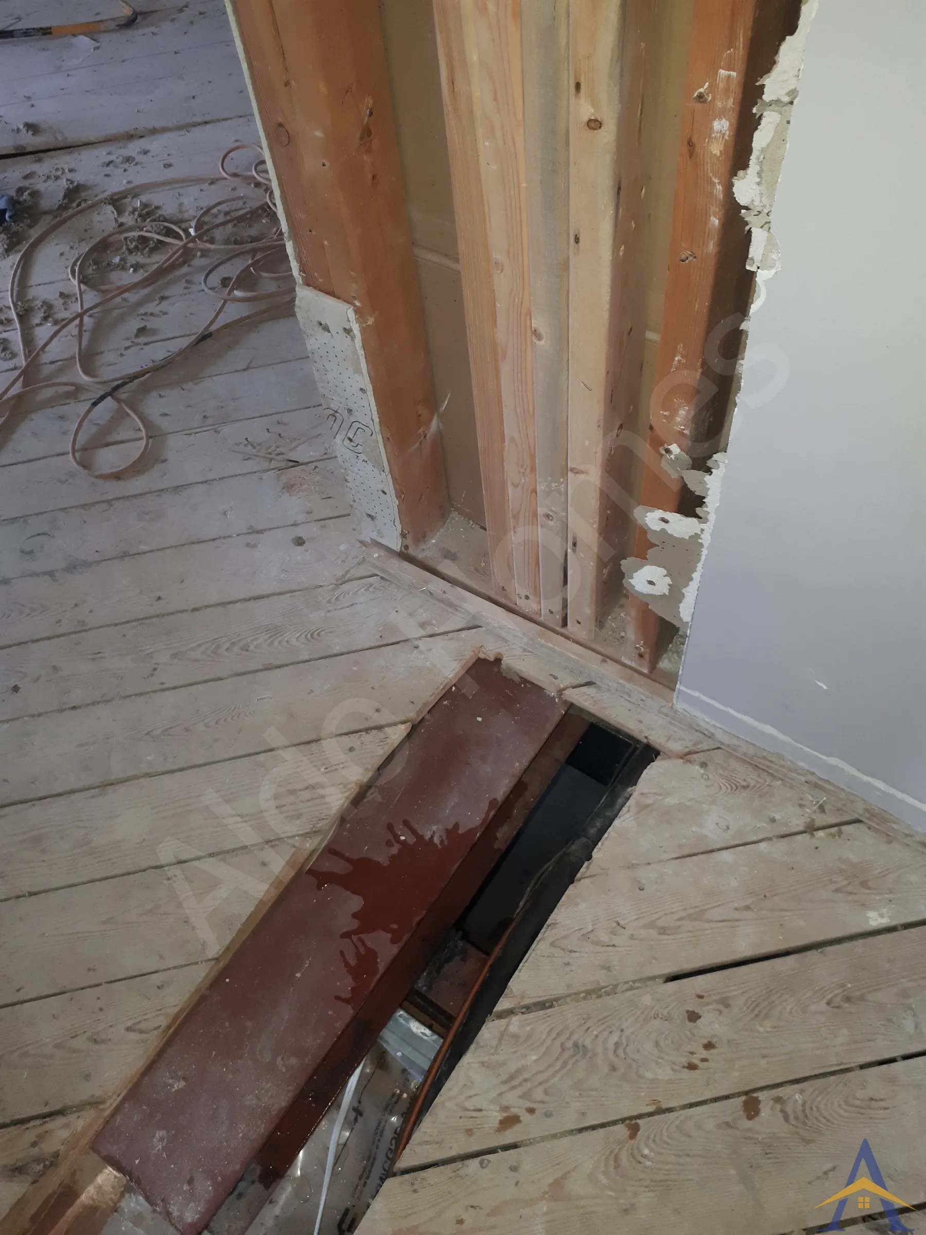 Load Bearing Wall Removal - Bungalow - Doerr, Scarborough - Image 8