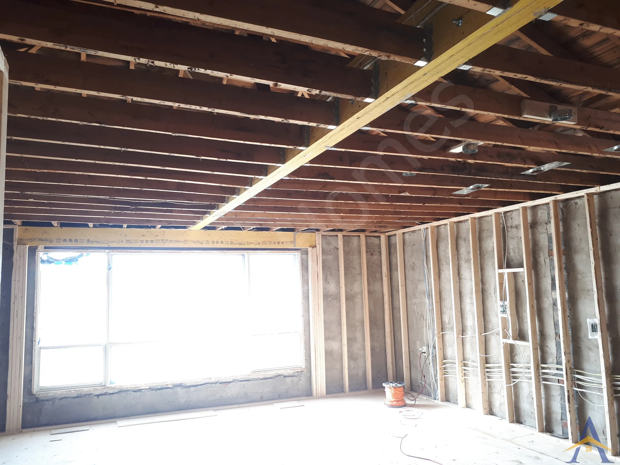 Load Bearing Wall Removal - Bungalow - Kennard Ave, North York - Image 1