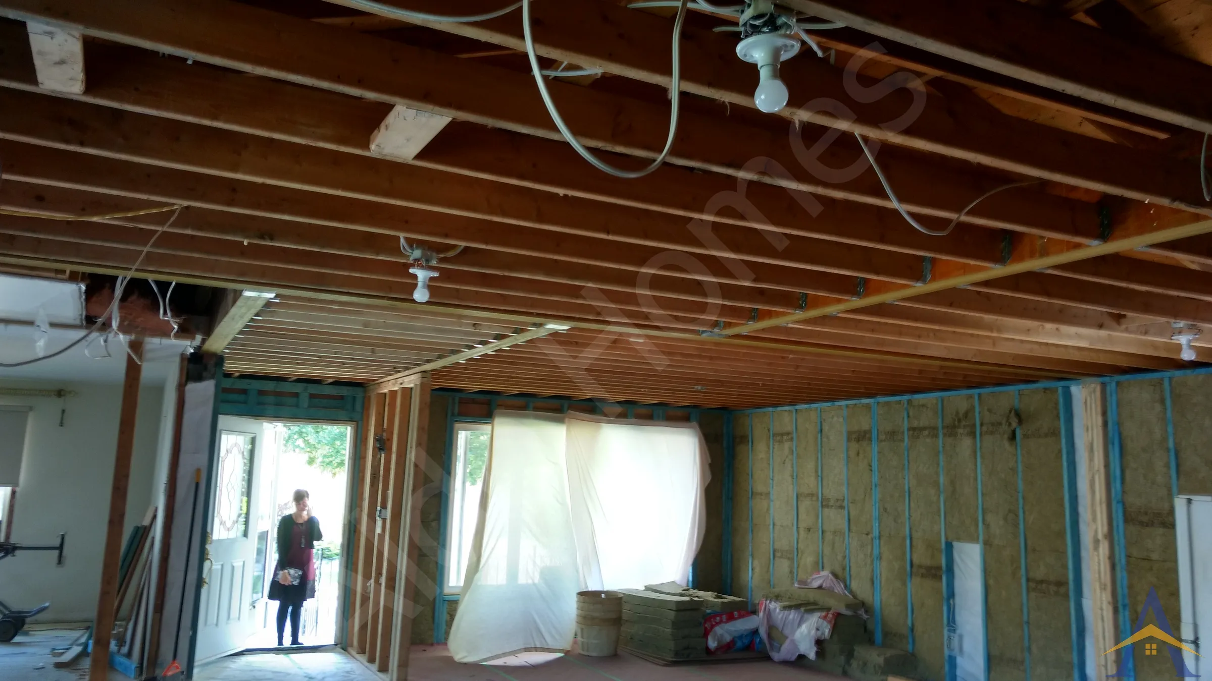 Load Bearing Wall Removal - Bungalow - Marblemount, Scarborough - Image 10
