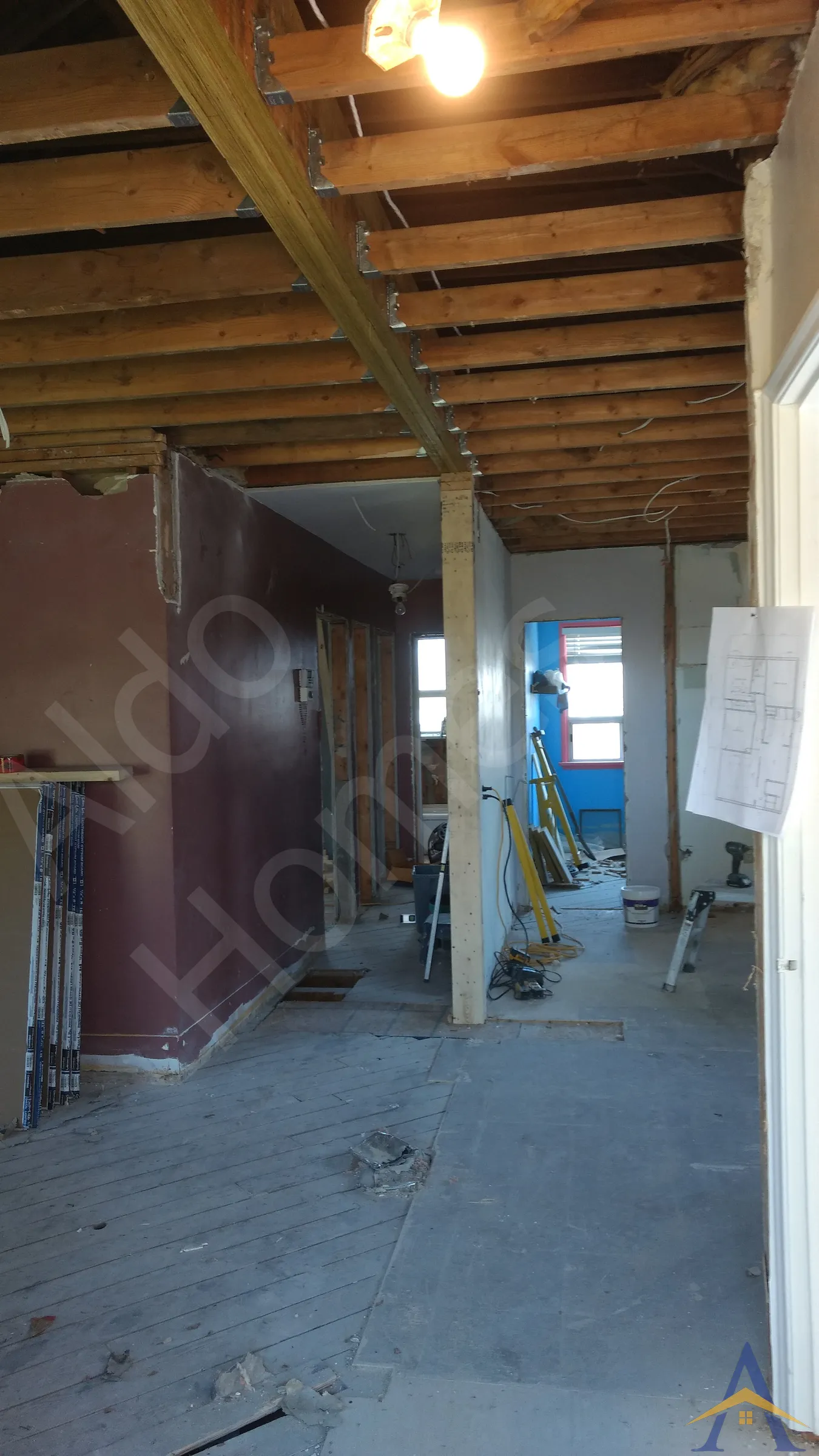 Load Bearing Wall Removal - Bungalow - Oxford, Toronto - Image 2