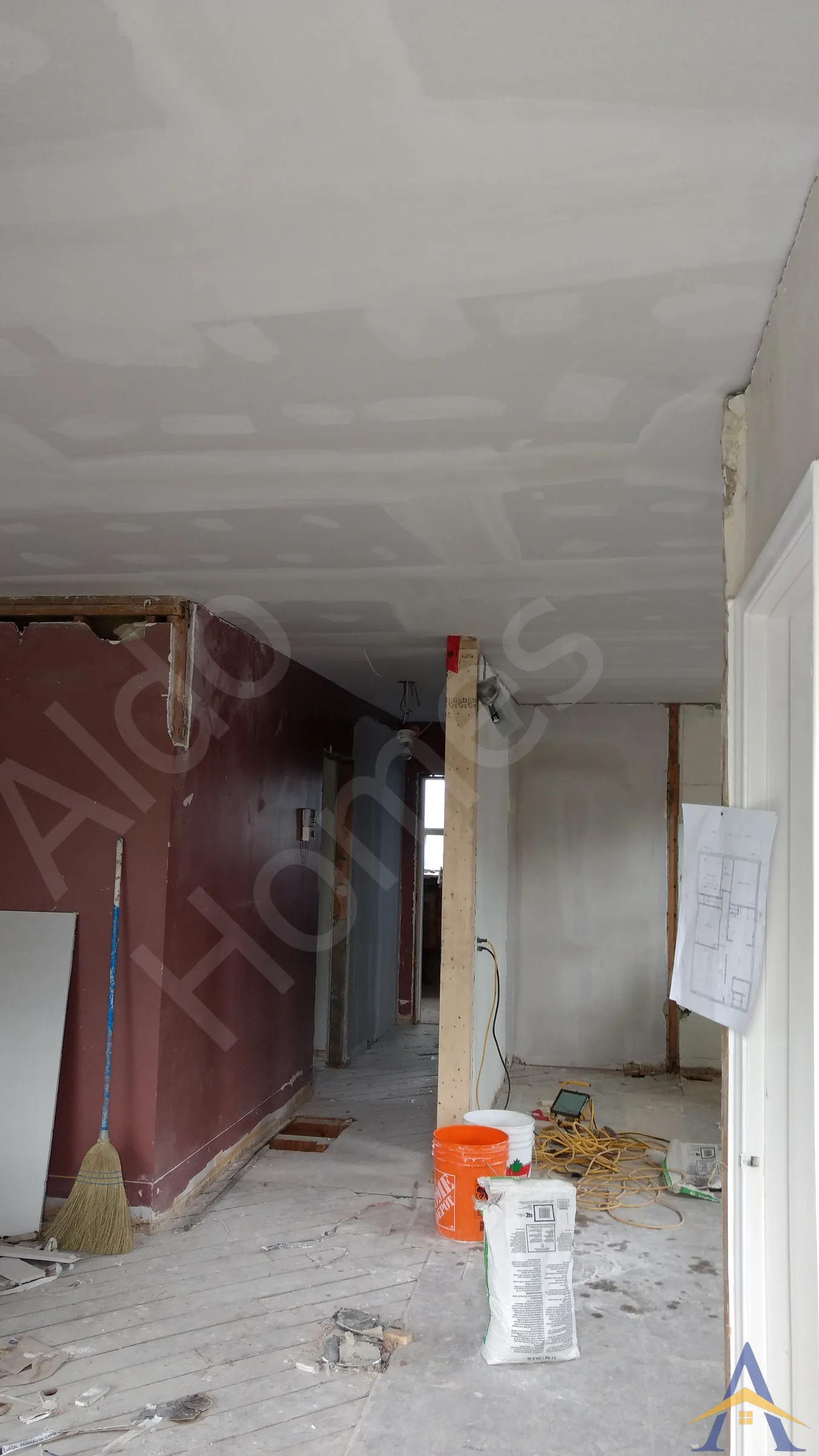 Load Bearing Wall Removal - Bungalow - Oxford, Toronto - Image 6