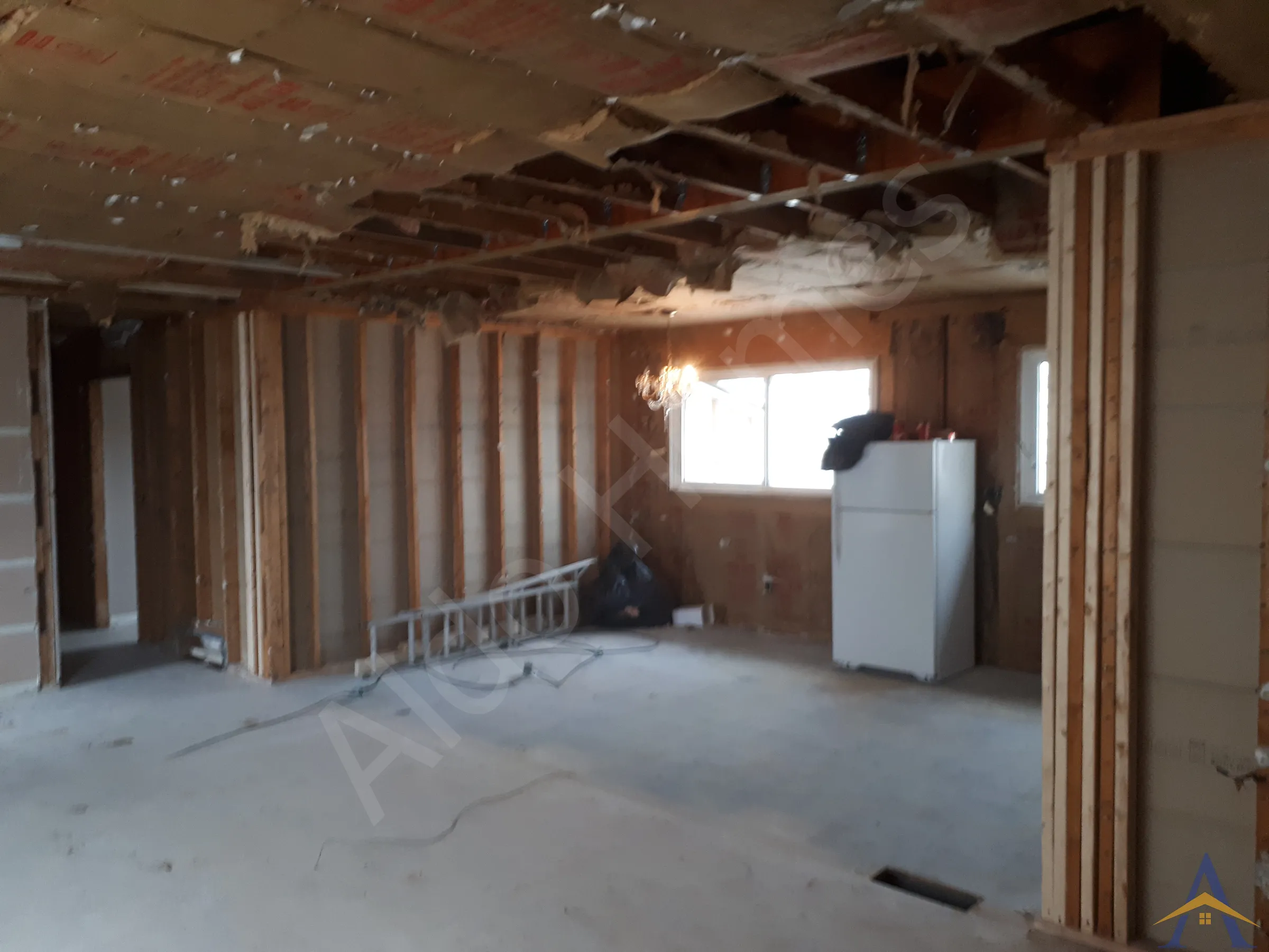 Load Bearing Wall Removal - Bungalow - Richmond Cr, Niagara Falls - Image 3